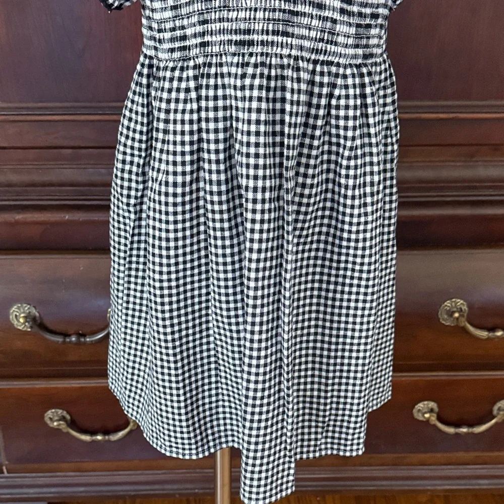 Ella Gray Girls Smocked Gingham Dress Size S Black White Flutter Sleeve Boutique
